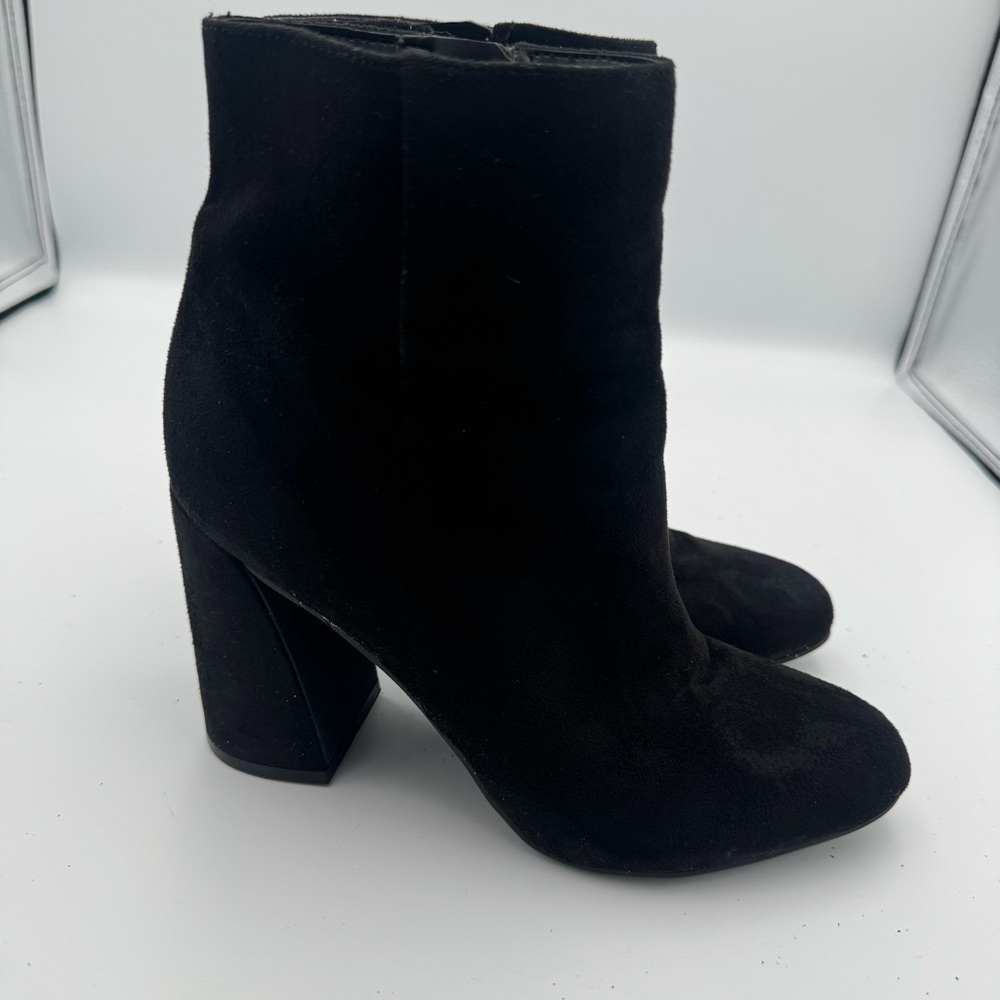 Nine West Suede Black Booties Size 5.5 Women’s Heel Zip Up
